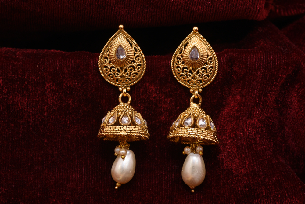 Buy 18k gold earrings for everyday