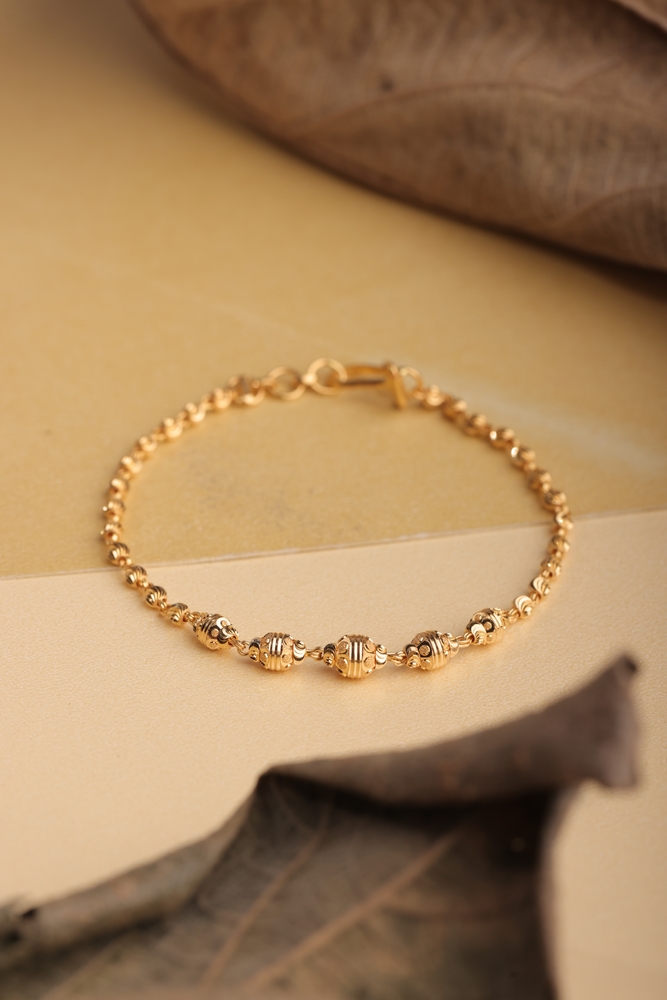 Buy anniversary gold bracelet for wife