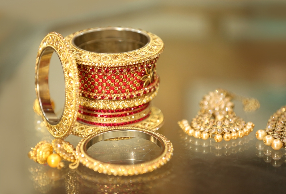 Clean Gold Jewellery at Home