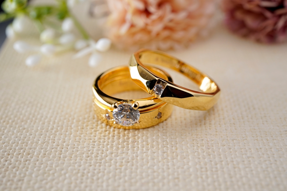 best lightweight gold rings