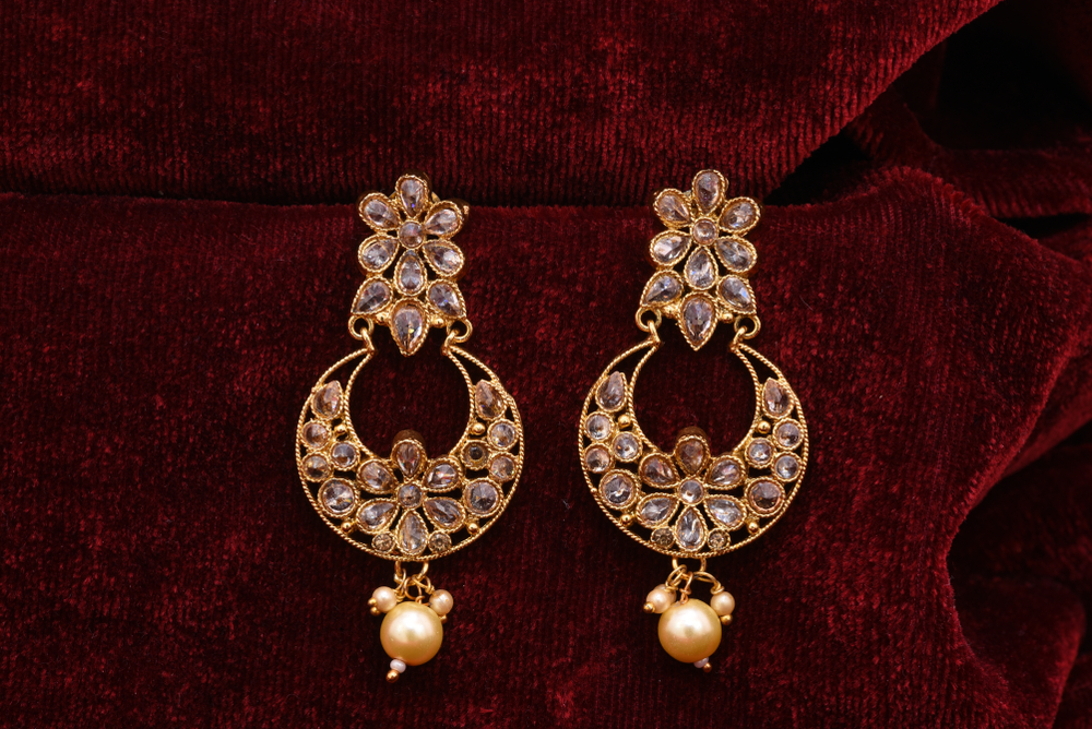 buy affordable 18k gold earrings online