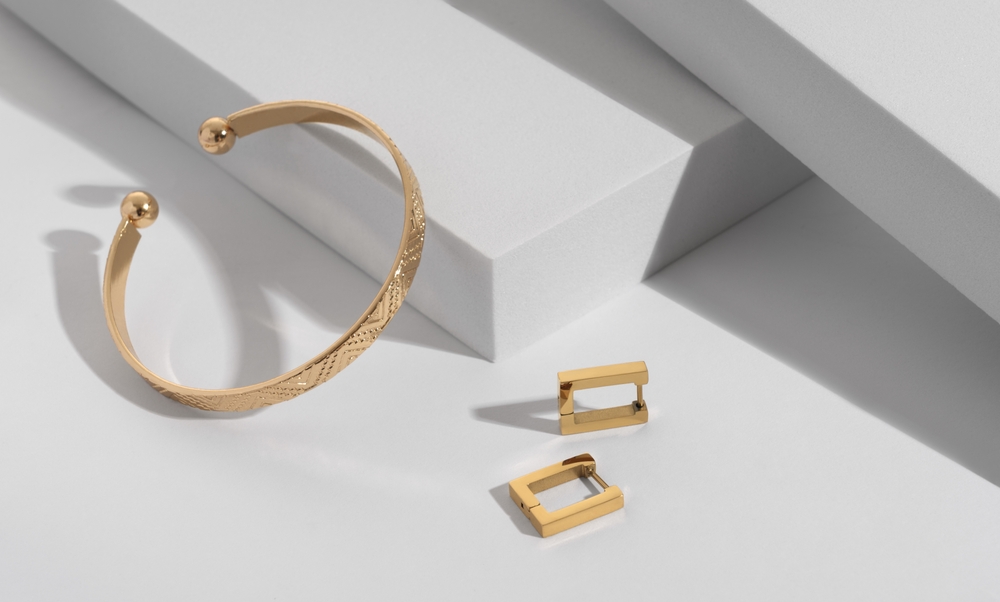 buy gold bracelets for women in rajkot
