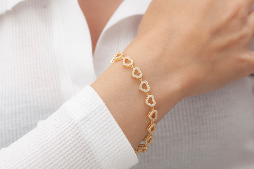 buy gold bracelet for women in rajkot