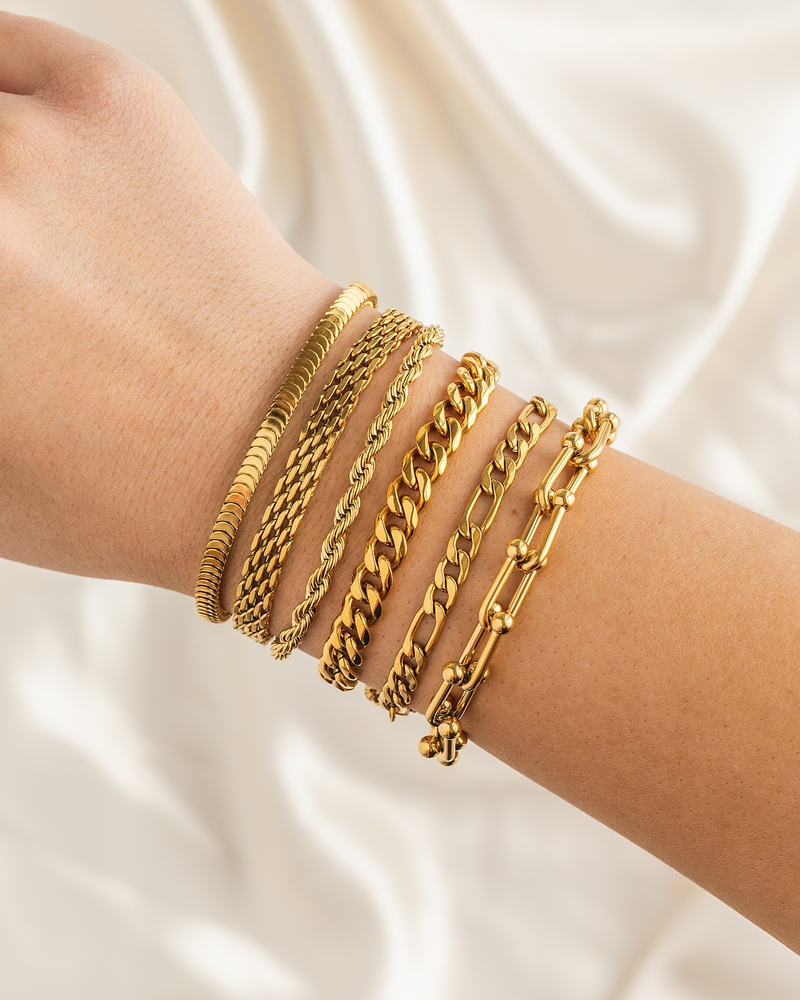 buy gold bracelet for women in rajkot