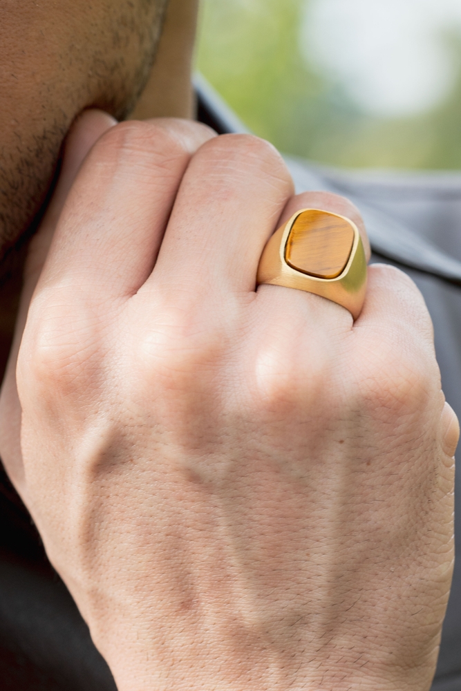 gold engagement ring for men
