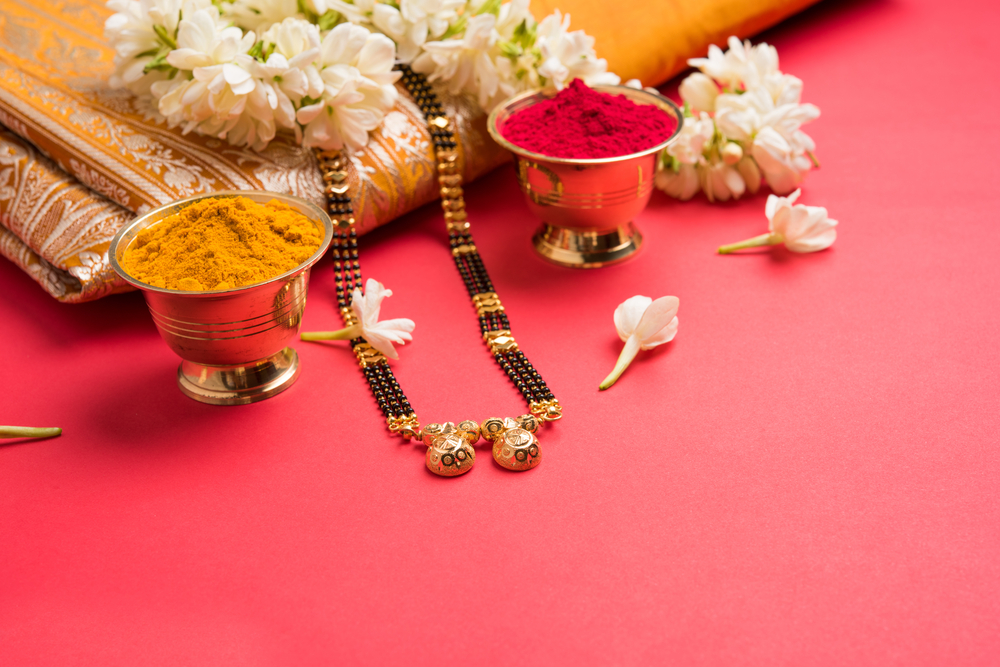 gold mangalsutra pendant