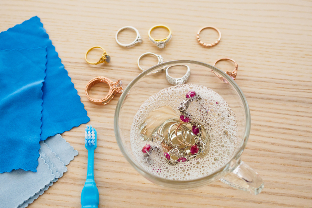 gold necklace and earrings