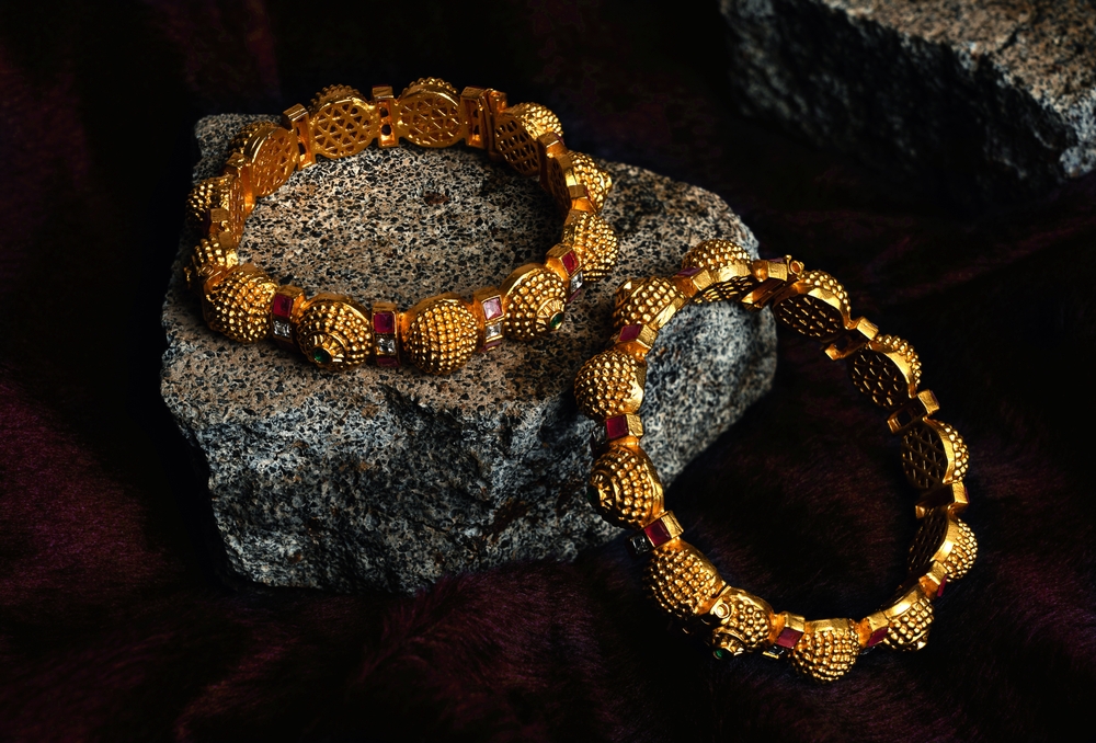 lightweight bangles for daily use